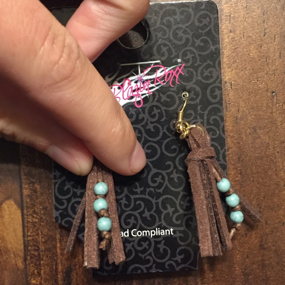 Earrings - Picture 3 of 4
